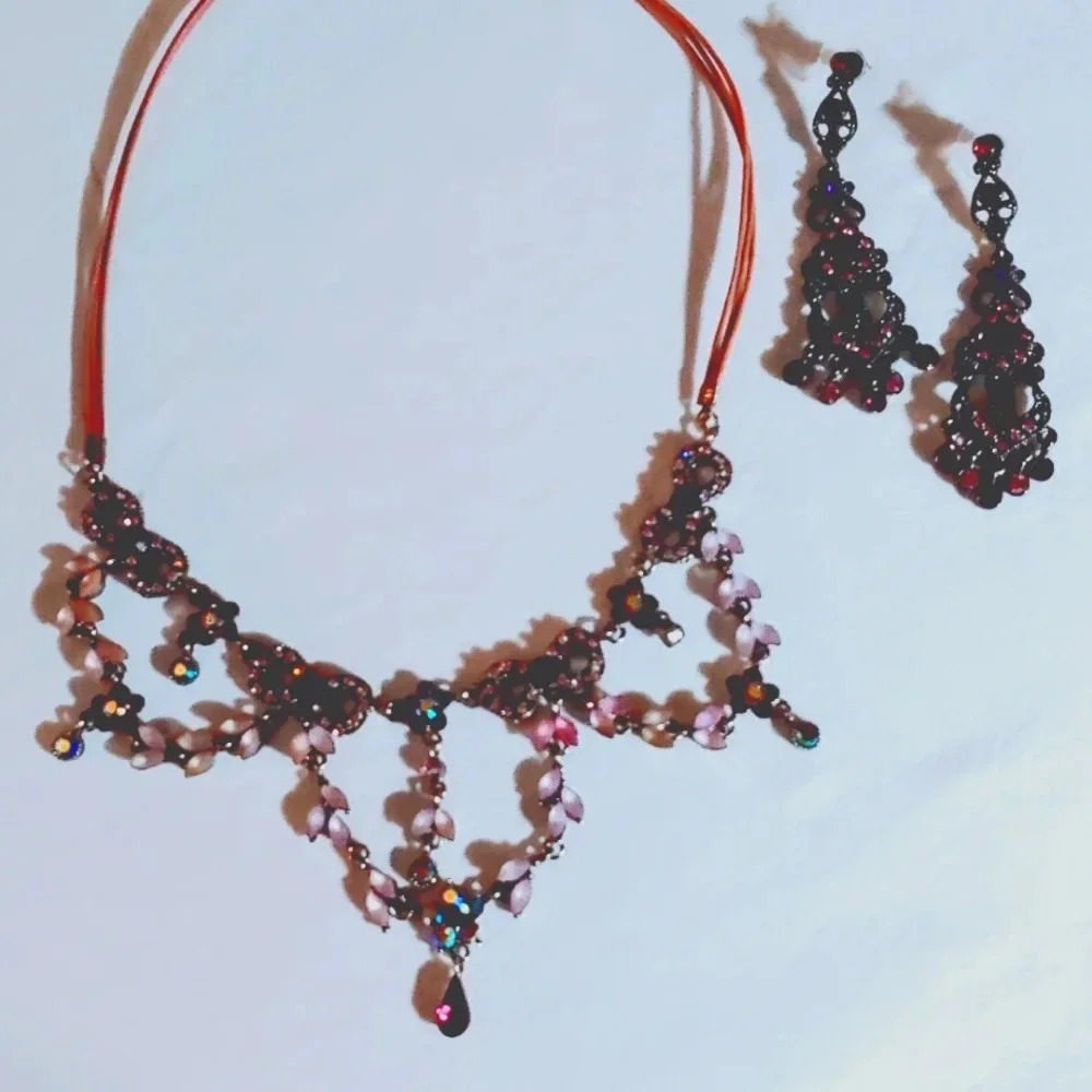 Vintage pink & purple rhinestone necklace